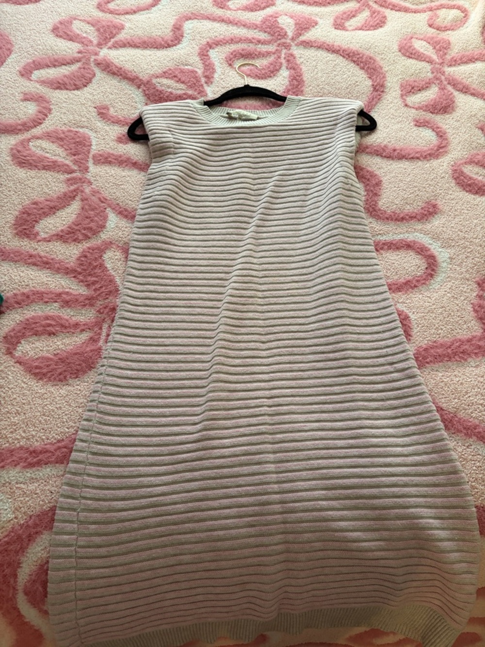 Wayf Sleeveless Ribbed Midi Dress in Light Gray and pink